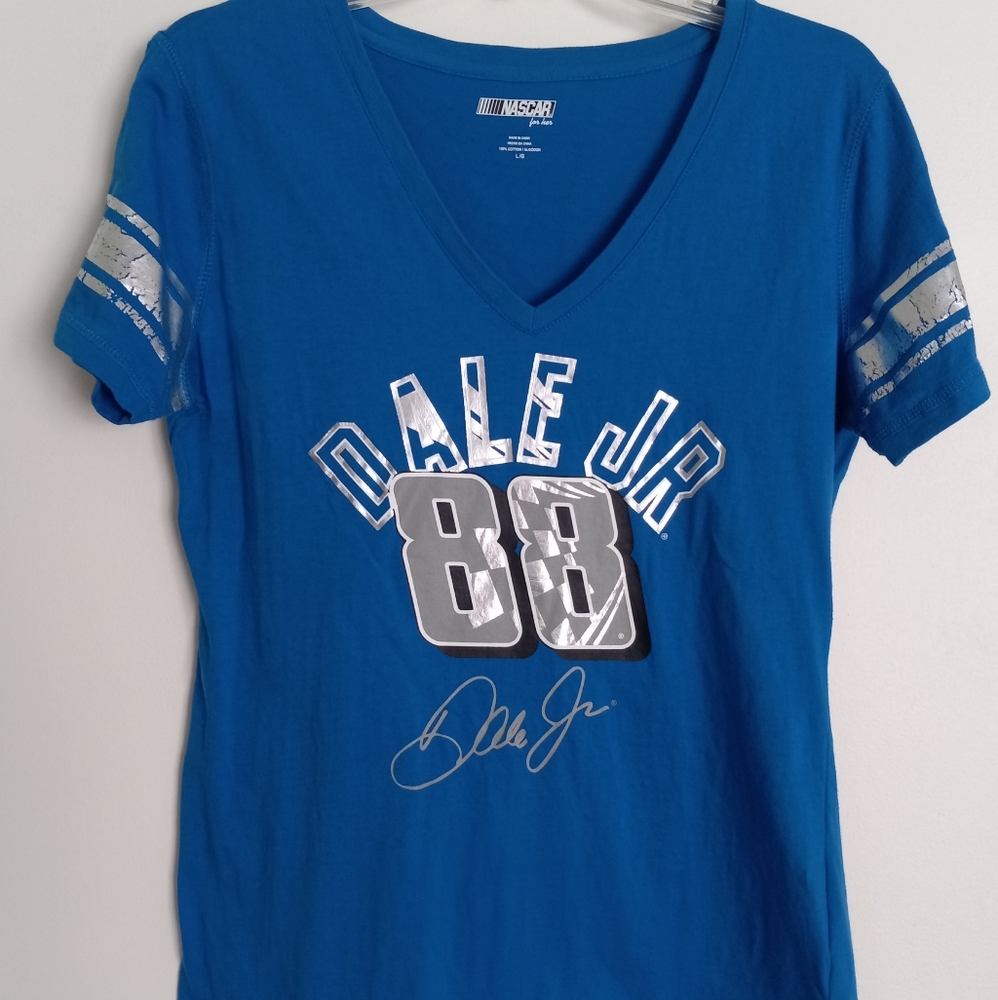 Nascar Dale Jr. 88 v-neck short sleeve tee